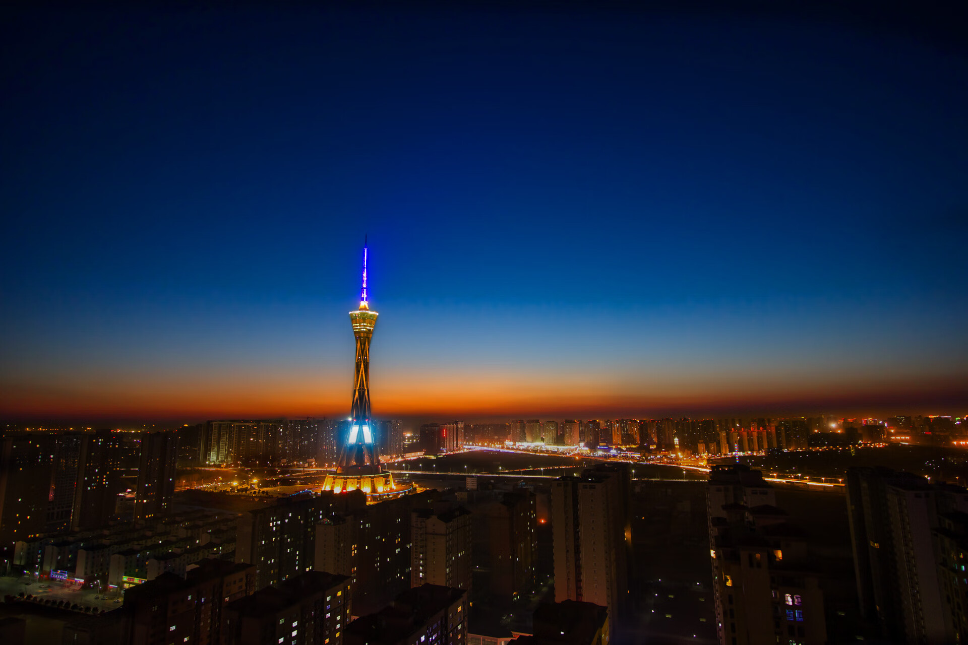 开云体育官网上-关门危机外溢，全球市场神经紧绷